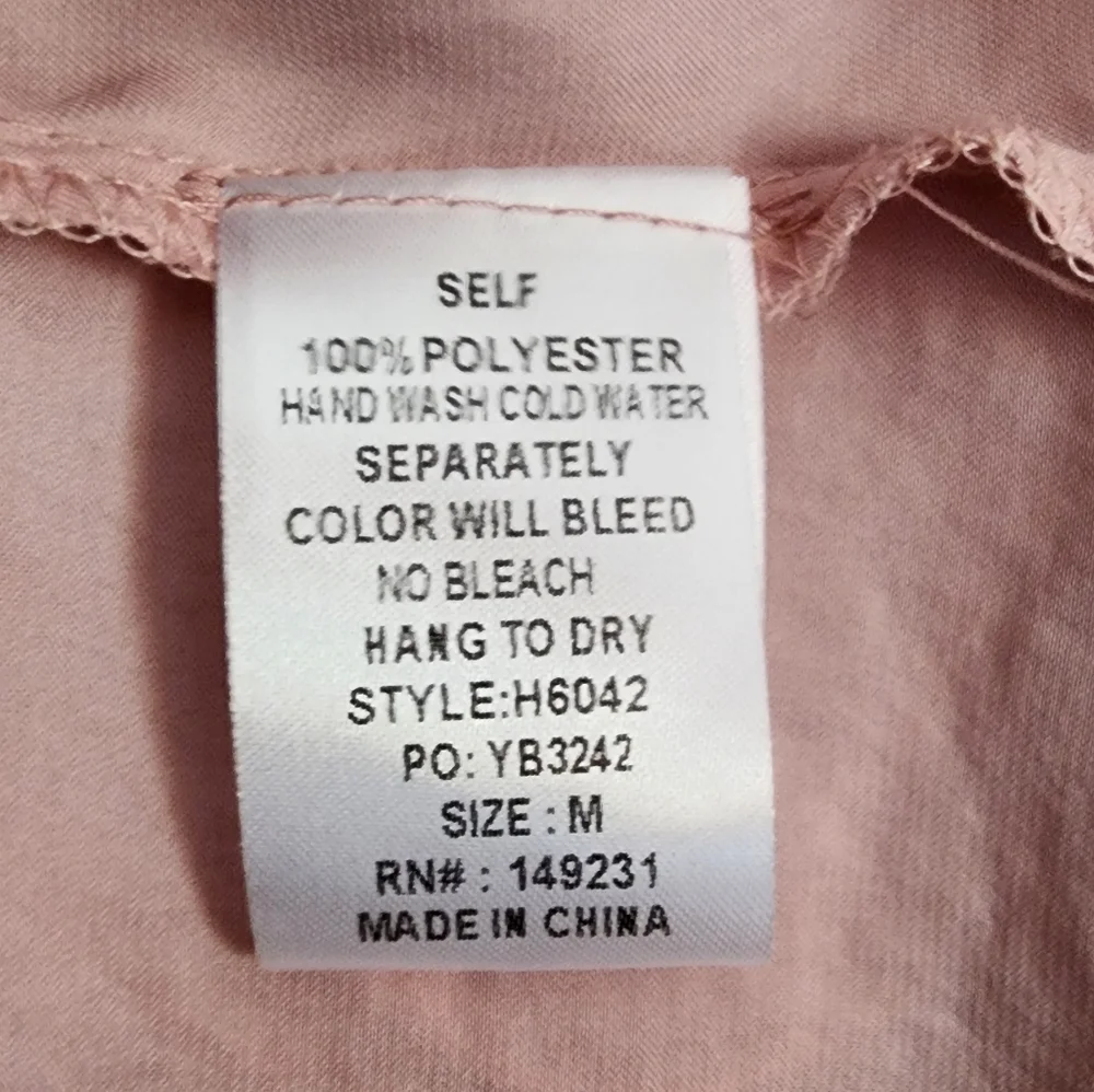 NWT Kori America Silkie Blush Pink Leopard Print Off-The-Shoulder Blouse - Picture 4 of 6